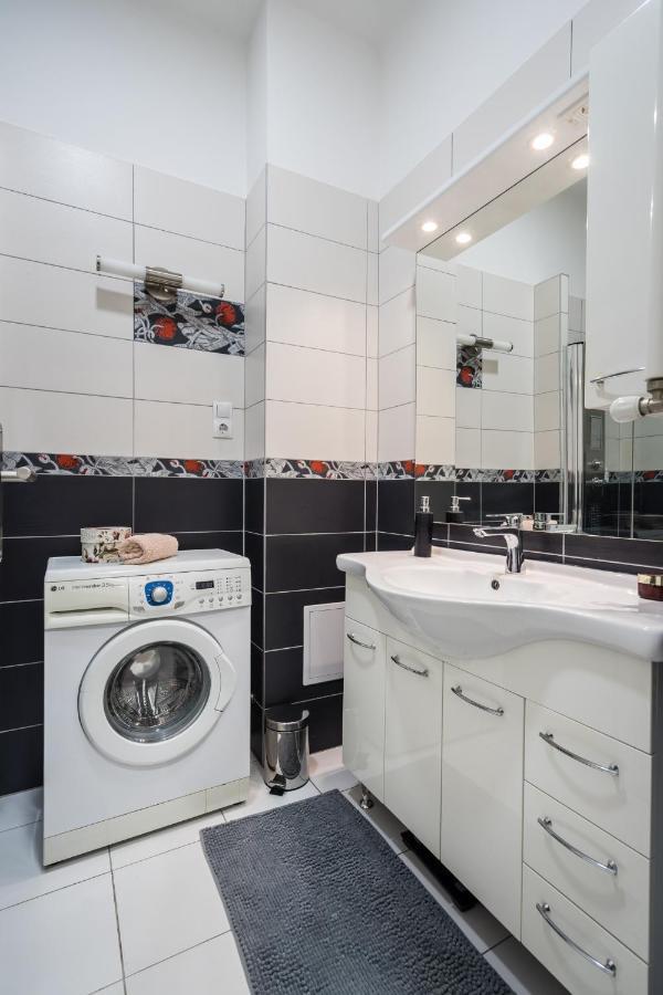 Breathless Panorama Synagogue Elegant Attic Free Parking Reservation Needed بودابست المظهر الخارجي الصورة